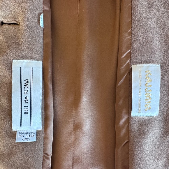 Juli de Roma Women's Kajjmir finest man made Cashmere coat, tan color Size 12 - Picture 5 of 7